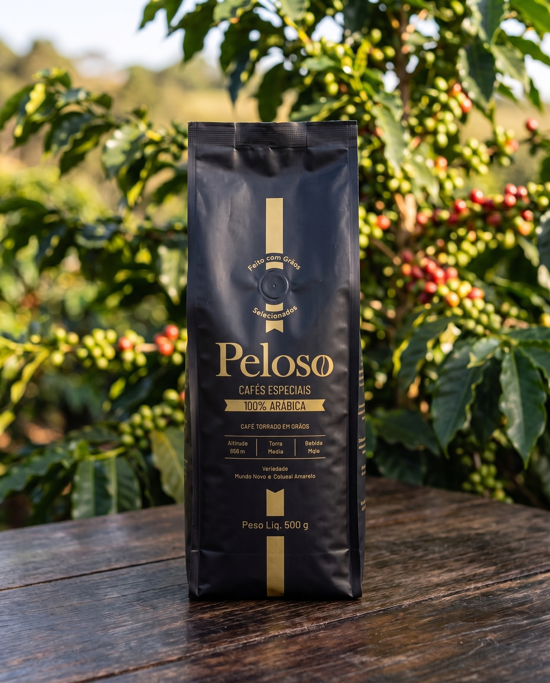 Café Peloso Especial em Grãos 500g - foto na fazenda de origem